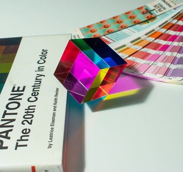The Original CMY Cube – Colour Mixing Desk Toy | CMY Cubes